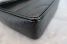 画像をギャラリービューアに読み込む, CHANEL/シャネル Vステッチチェーンショルダーバッグ キャビアスキン ブラック/ゴールド金具 ショルダーバッグ 800010177