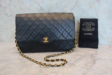 画像をギャラリービューアに読み込む, CHANEL/シャネル マトラッセチェーンショルダーバッグ ラムスキン ブラック/ゴールド金具 ショルダーバッグ 800040096
