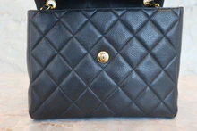 画像をギャラリービューアに読み込む, CHANEL/シャネル マトラッセチェーンショルダーバッグ キャビアスキン ブラック/ゴールド金具 ショルダーバッグ 800040086
