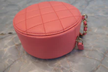 画像をギャラリービューアに読み込む, CHANEL/シャネル マトラッセラウンドチェーンショルダーバッグ ラムスキン ピンク/ゴールド金具 ショルダーバッグ 800040092
