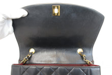 Load image into Gallery viewer, CHANEL  Diana matelasse chain shoulder bag Lambskin Black/Gold hadware Shoulder bag 700010061
