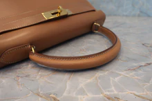 画像をギャラリービューアに読み込む, HERMES/エルメス ケリー28 クシュベル ゴールド ショルダーバッグ 800040071