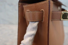 画像をギャラリービューアに読み込む, HERMES／エルメス ケリー28 クシュベル ゴールド ショルダーバッグ 800040071
