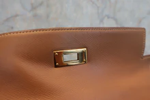 画像をギャラリービューアに読み込む, HERMES/エルメス ケリー28 クシュベル ゴールド ショルダーバッグ 800040071