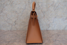 画像をギャラリービューアに読み込む, HERMES/エルメス ケリー28 クシュベル ゴールド ショルダーバッグ 800040071