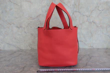 画像をギャラリービューアに読み込む, HERMES／エルメス ピコタンロックＭＭ トリヨンクレマンス ルージュピヴォワンヌ □R刻印 ハンドバッグ 800040059
