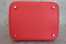 画像をギャラリービューアに読み込む, HERMES/エルメス ピコタンロックMM トリヨンクレマンス ルージュピヴォワンヌ □R刻印 ハンドバッグ 800040059