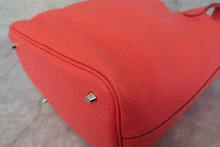 画像をギャラリービューアに読み込む, HERMES／エルメス ピコタンロックＭＭ トリヨンクレマンス ルージュピヴォワンヌ □R刻印 ハンドバッグ 800040059

