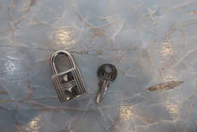 画像をギャラリービューアに読み込む, HERMES／エルメス ピコタンロックＭＭ トリヨンクレマンス ルージュピヴォワンヌ □R刻印 ハンドバッグ 800040059
