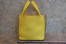 Load image into Gallery viewer, HERMES PICOTIN LOCK PM Clemence leather Lime U Engraving Hand bag 700010120
