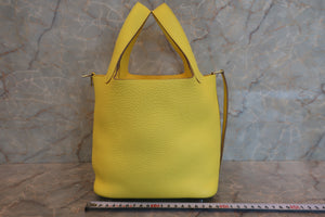 HERMES PICOTIN LOCK PM Clemence leather Lime U Engraving Hand bag 700010120