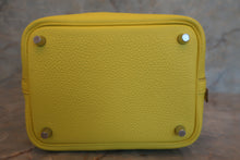 Load image into Gallery viewer, HERMES PICOTIN LOCK PM Clemence leather Lime U Engraving Hand bag 700010120
