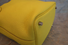 Load image into Gallery viewer, HERMES PICOTIN LOCK PM Clemence leather Lime U Engraving Hand bag 700010120
