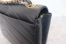 画像をギャラリービューアに読み込む, CHANEL/シャネル Vステッチチェーンショルダーバッグ キャビアスキン ブラック/ゴールド金具 ショルダーバッグ 800010228