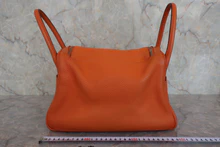 画像をギャラリービューアに読み込む, HERMES/エルメス リンディ30 トリヨンクレマンス オレンジ □N刻印 ショルダーバッグ 700030284