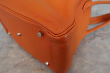 画像をギャラリービューアに読み込む, HERMES／エルメス リンディ30 トリヨンクレマンス オレンジ □N刻印 ショルダーバッグ 700030284
