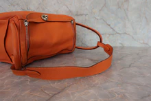 画像をギャラリービューアに読み込む, HERMES／エルメス リンディ30 トリヨンクレマンス オレンジ □N刻印 ショルダーバッグ 700030284
