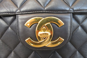 CHANEL Medium Matelasse single flap chain shoulder bag Lambskin Black/Gold hadware Shoulder bag 700010085