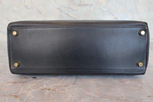 画像をギャラリービューアに読み込む, HERMES/エルメス ケリー32 ヴォーガリバー ブラック/ルージュヴィフ 〇Z刻印 ショルダーバッグ 800030045