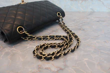 画像をギャラリービューアに読み込む, CHANEL/シャネル マトラッセＷフラップＷチェーンショルダーバッグ キャビアスキン ブラック/ゴールド金具 ショルダーバッグ 800030114
