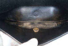 画像をギャラリービューアに読み込む, CHANEL/シャネル マトラッセＷフラップＷチェーンショルダーバッグ キャビアスキン ブラック/ゴールド金具 ショルダーバッグ 800030114
