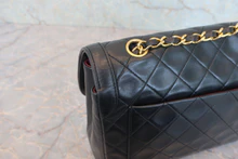 画像をギャラリービューアに読み込む, CHANEL/シャネル マトラッセチェーンショルダーバッグ ラムスキン ブラック/ゴールド金具 ショルダーバッグ 800040094
