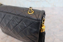 画像をギャラリービューアに読み込む, CHANEL/シャネル マトラッセフリンジショルダーバッグ ラムスキン ブラック/ゴールド金具 ショルダーバッグ 800040095
