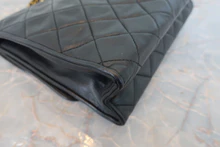 画像をギャラリービューアに読み込む, CHANEL/シャネル マトラッセフリンジショルダーバッグ ラムスキン ブラック/ゴールド金具 ショルダーバッグ 800040095
