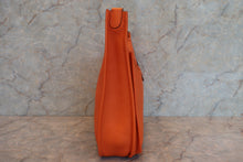 画像をギャラリービューアに読み込む, HERMES/エルメス ケリー32 クシュベル ジョーヌ/ネイビー 〇Z刻印 ショルダーバッグ 700030081