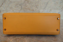 画像をギャラリービューアに読み込む, HERMES/エルメス ケリー32 クシュベル ジョーヌ/ネイビー 〇Z刻印 ショルダーバッグ 700030081