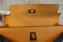 画像をギャラリービューアに読み込む, HERMES/エルメス ケリー32 クシュベル ジョーヌ/ネイビー 〇Z刻印 ショルダーバッグ 700030081