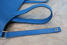 画像をギャラリービューアに読み込む, HERMES/エルメス ピコタンロックMM トリヨンクレマンス ブルーザンジバル X刻印 ハンドバッグ 700100043