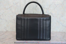 画像をギャラリービューアに読み込む, CHANEL/シャネル マドモアゼルハンドバッグ キャビアスキン ブラック/ゴールド金具 ハンドバッグ 800040097