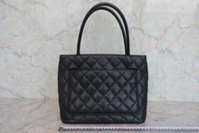 画像をギャラリービューアに読み込む, CHANEL/シャネル 復刻トート キャビアスキン ブラック/シルバー金具 トートバッグ 800040091
