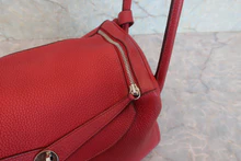 画像をギャラリービューアに読み込む, HERMES／エルメス リンディ34 トリヨンクレマンス ルージュガランス □O刻印 ショルダーバッグ 800010210
