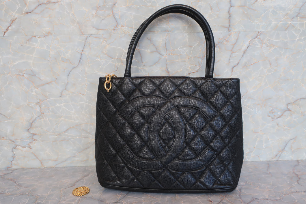 CHANEL/シャネル 復刻トート キャビアスキン ブラック/ゴールド金具 トートバッグ 600110184