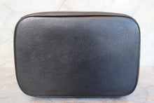 画像をギャラリービューアに読み込む, CHANEL/シャネル ココマーク2WAYバニティ キャビアスキン ブラック/ゴールド金具 バニティ 700110089