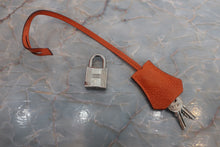 画像をギャラリービューアに読み込む, HERMES/エルメス オータクロア32 トゴ ゴールド □H刻印 ハンドバッグ 800030057