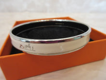 将图片加载到图库查看器，HERMES/爱马仕 Emaille bangle  镀银  White/Silver(白色/银色）  D刻印  手链  300010066
